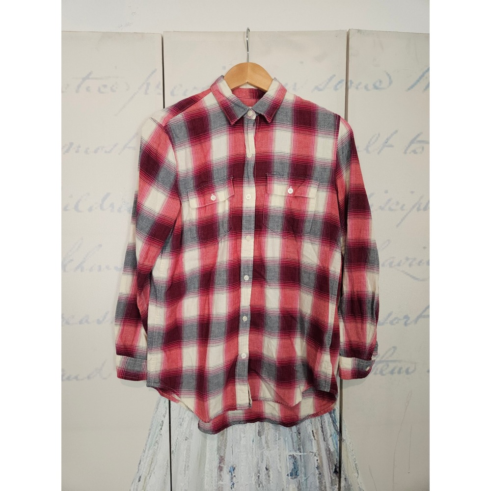 GAP Boyfriend Fit Shirt S Red Plaid Flannel Cotton Long Sleeve Button Down